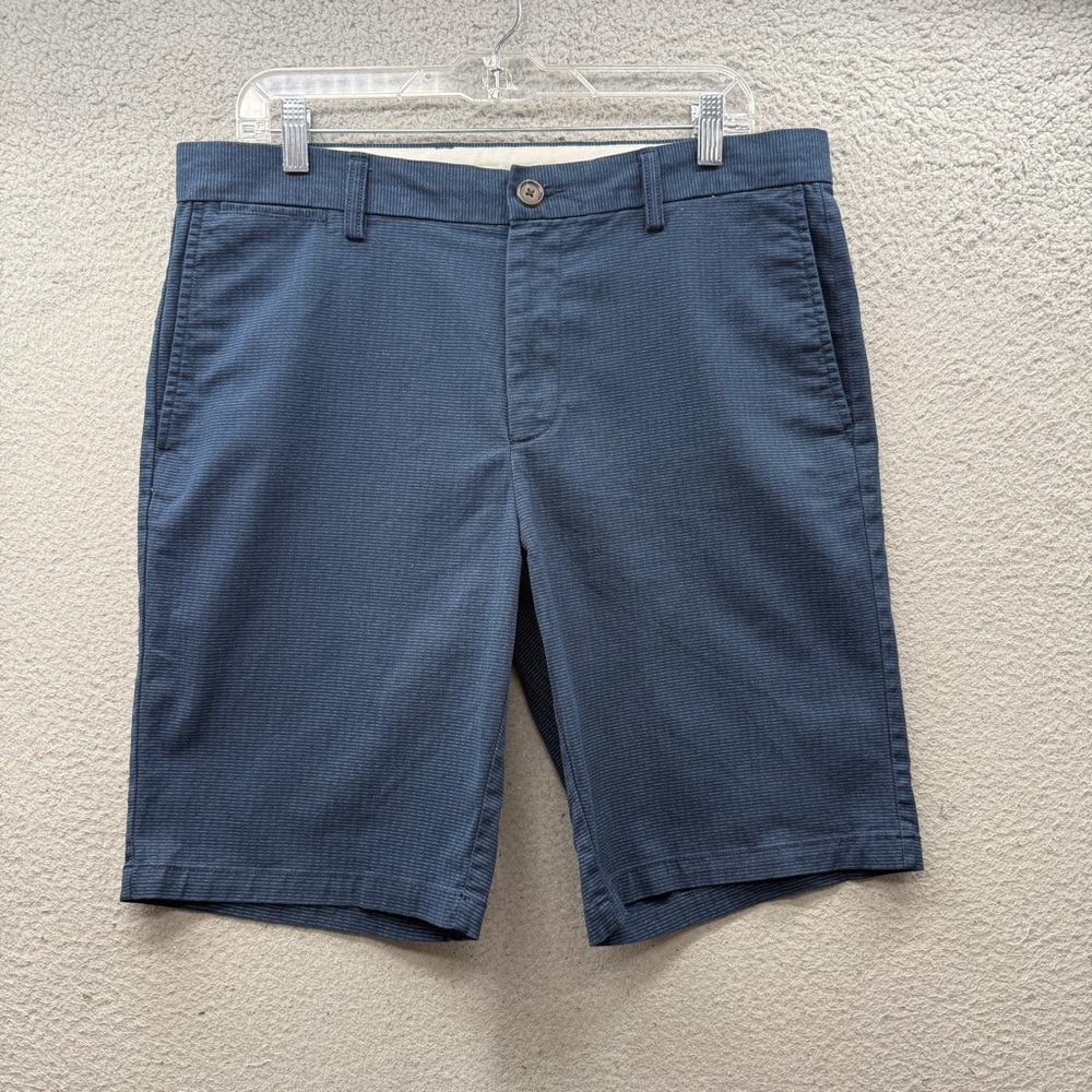 Old Navy Men's Size 34 Ultimate Slim Built-In Flex Rotation Chino Shorts Navy